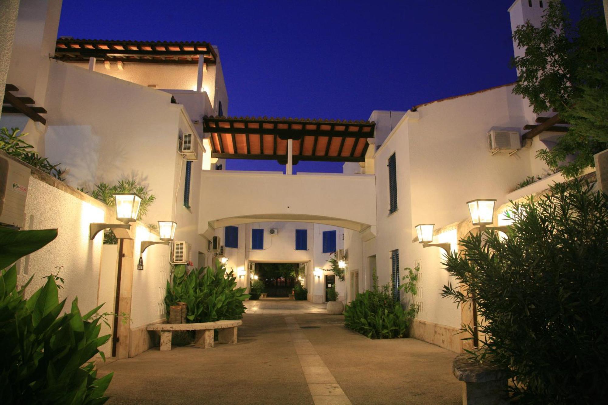 Hotel Slovenska Plaza Standard Budva Exterior foto