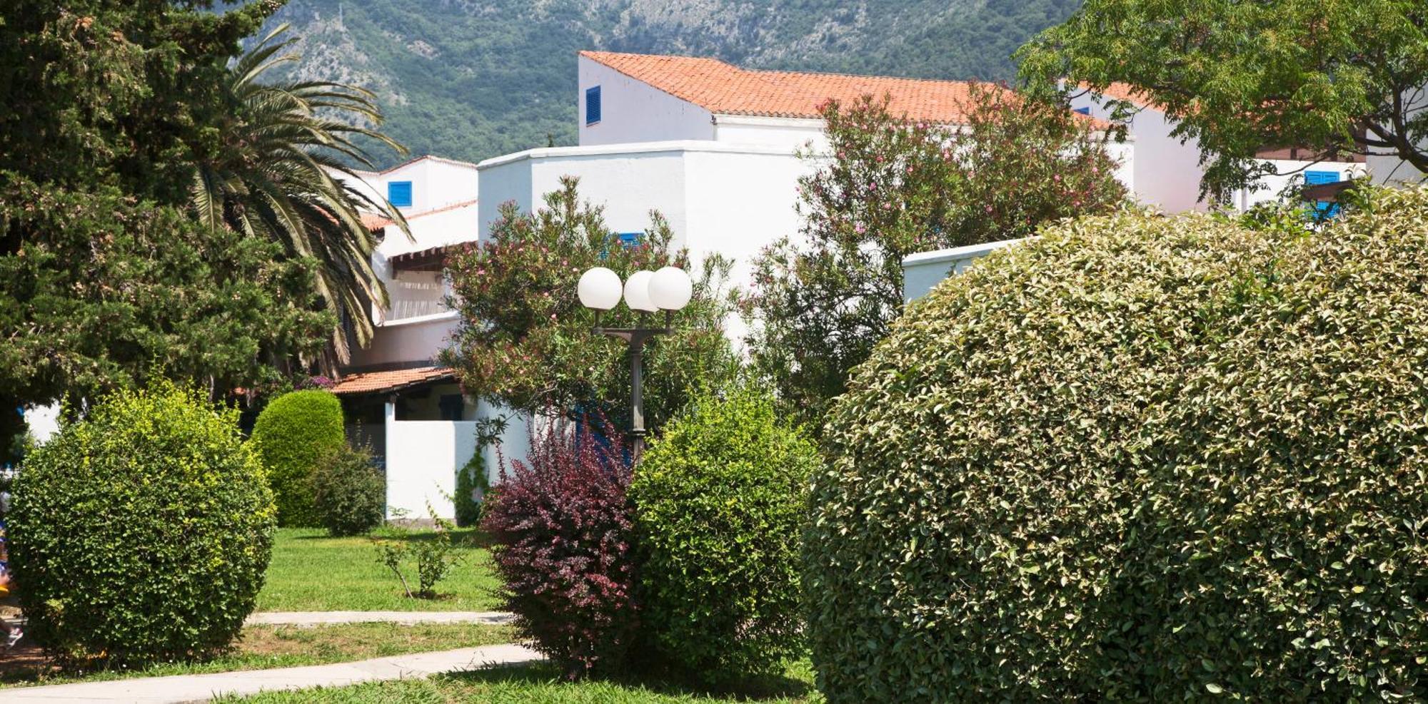Hotel Slovenska Plaza Standard Budva Exterior foto