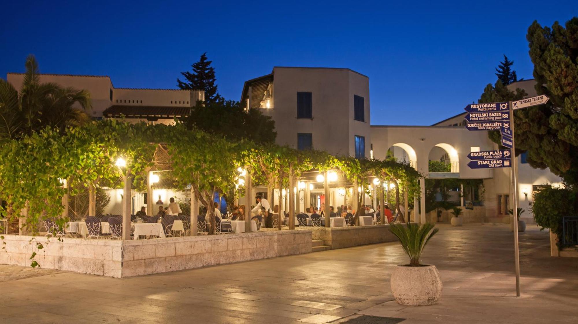 Hotel Slovenska Plaza Standard Budva Exterior foto