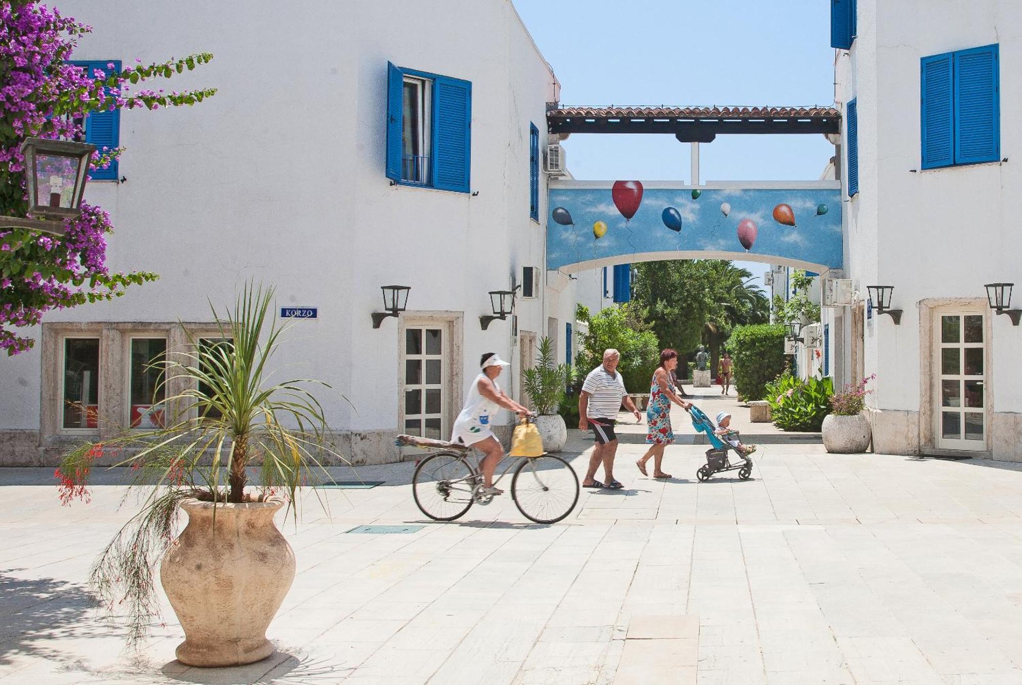 Hotel Slovenska Plaza Standard Budva Exterior foto