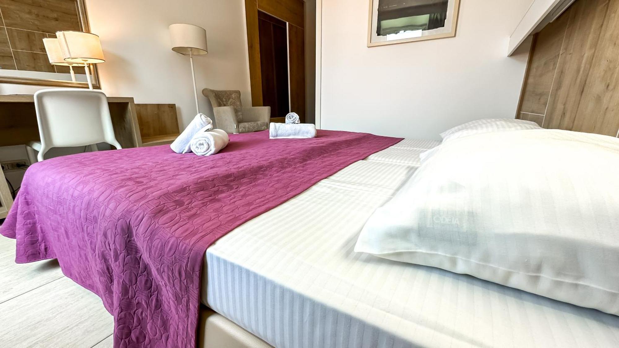 Hotel Slovenska Plaza Standard Budva Exterior foto