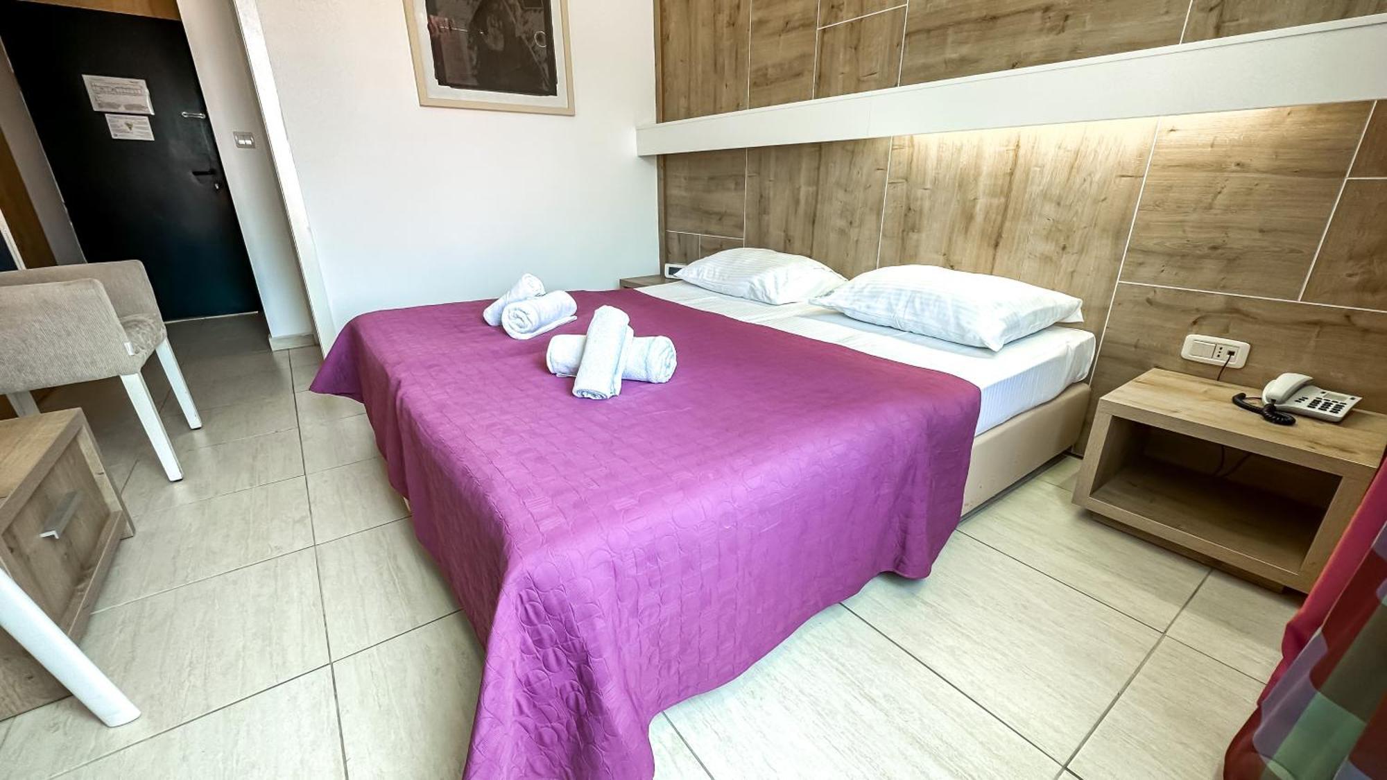 Hotel Slovenska Plaza Standard Budva Exterior foto