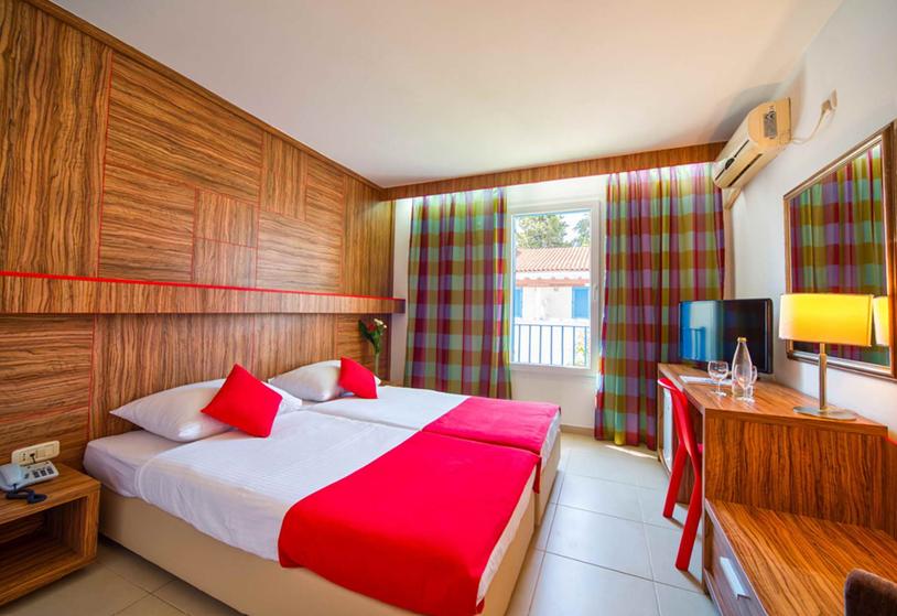 Hotel Slovenska Plaza Standard Budva Exterior foto